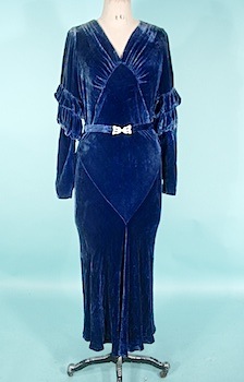Antique 20s 30s Black Silk Velvet Gown Art Deco Clasp Lace Sleeves