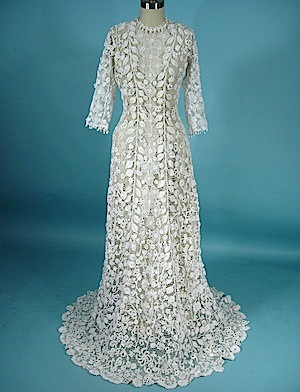 1930's Bonwit Teller Couture Scalloped Lace Appliqué Bias-Cut Gown